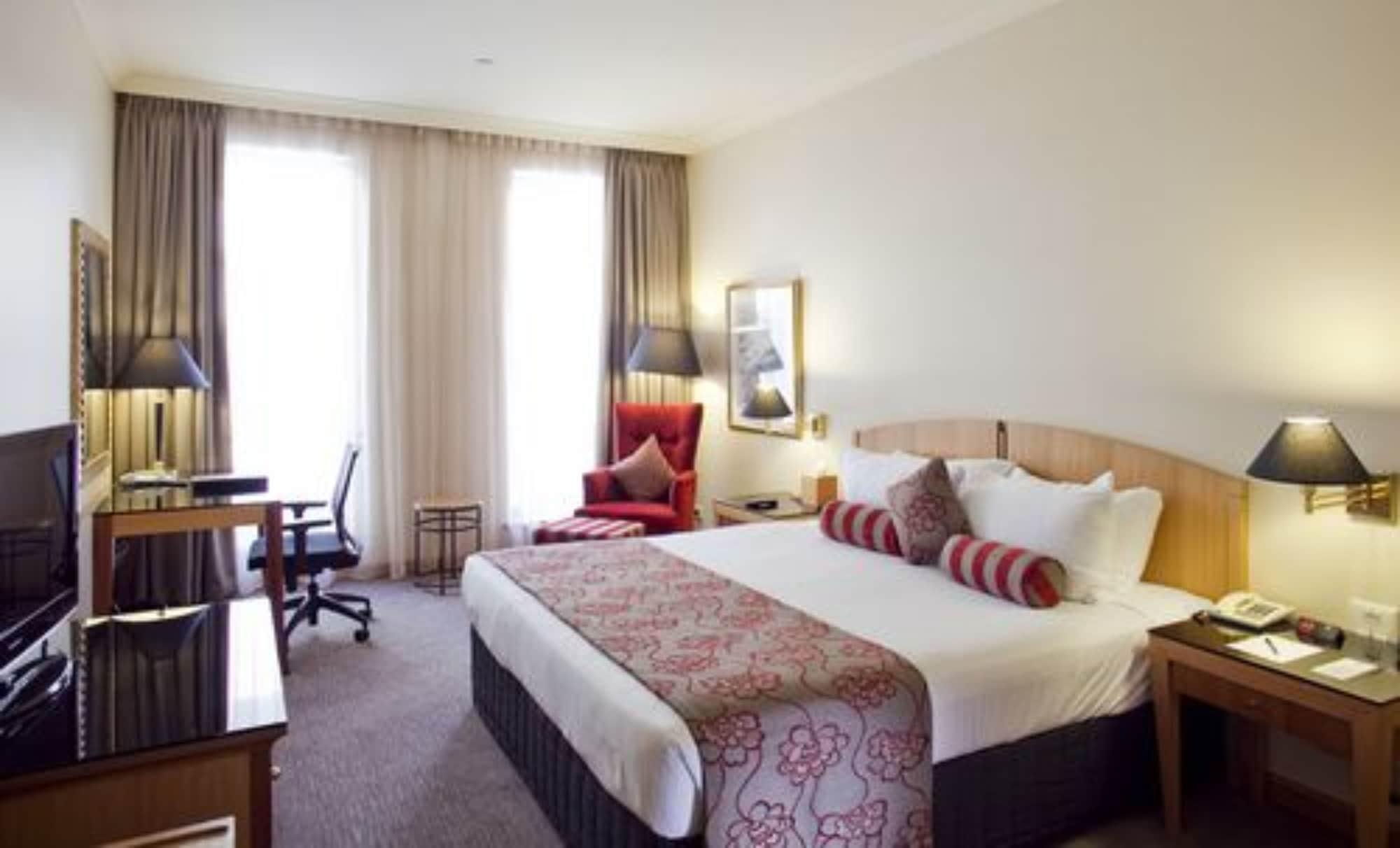 Duxton Hotel Perth Esterno foto A room at the hotel